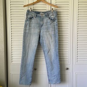 Old navy light wash mom jeans